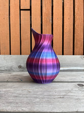 Afbeelding in Gallery-weergave laden, Bladvaas 18cm 3D geprinte vaas gestreept paars