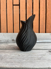 Afbeelding in Gallery-weergave laden, Bladvaas 18cm 3D geprinte vaas zwart
