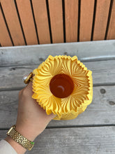 Afbeelding in Gallery-weergave laden, Retrovaas 32 cm 3D geprinte vaas goud