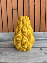 Afbeelding in Gallery-weergave laden, Cacaovaas 26cm 3D geprinte vaas goud