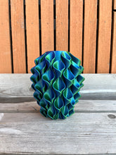 Afbeelding in Gallery-weergave laden, Lelievaas 33cm 3D geprinte vaas Kameleon oceaan