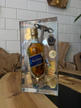 Afbeelding in Gallery-weergave laden, Timeless Luxury