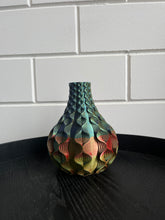 Afbeelding in Gallery-weergave laden, Rondovaas 20cm 3D geprinte vaas Kameleon