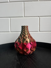 Afbeelding in Gallery-weergave laden, Rondovaas 20cm 3D geprinte vaas Kameleon