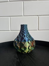 Afbeelding in Gallery-weergave laden, Rondovaas 20cm 3D geprinte vaas Kameleon