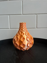 Afbeelding in Gallery-weergave laden, Rondovaas 20cm 3D geprinte vaas Kameleon Oranje