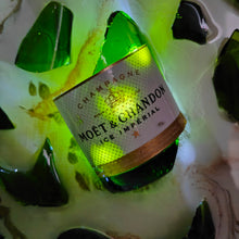 Afbeelding in Gallery-weergave laden, Moët&Chandon Broken Bottle artwork