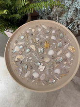 Afbeelding in Gallery-weergave laden, Ocean Whispers Epoxy bijzettafel

