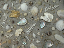 Afbeelding in Gallery-weergave laden, Ocean Whispers Epoxy bijzettafel
