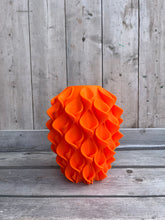 Afbeelding in Gallery-weergave laden, Lelievaas 33cm 3D geprinte vaas oranje
