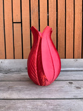 Afbeelding in Gallery-weergave laden, Tulpvaas 3D geprinte vaas roze L
