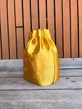 Afbeelding in Gallery-weergave laden, Tas vaas 3D Geprinte Bloem Tas Vaas goud L
