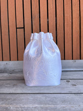 Afbeelding in Gallery-weergave laden, Tas vaas 3D Geprinte Bloem Tas Vaas zijdeglans wit L
