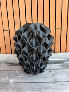 Lelievaas 50cm 3D geprinte vaas zwart