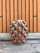 Afbeelding in Gallery-weergave laden, Lelievaas 33cm 3D geprinte vaas Kameleon herfst
