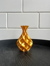 Afbeelding in Gallery-weergave laden, Golfvaas 17cm 3D geprinte vaas Goud

