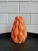 Afbeelding in Gallery-weergave laden, Cacaovaas 26cm 3D geprinte vaas kameleon Roze
