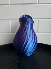 Afbeelding in Gallery-weergave laden, Bladvaas 32cm 3D geprinte vaas Kameleon Paars
